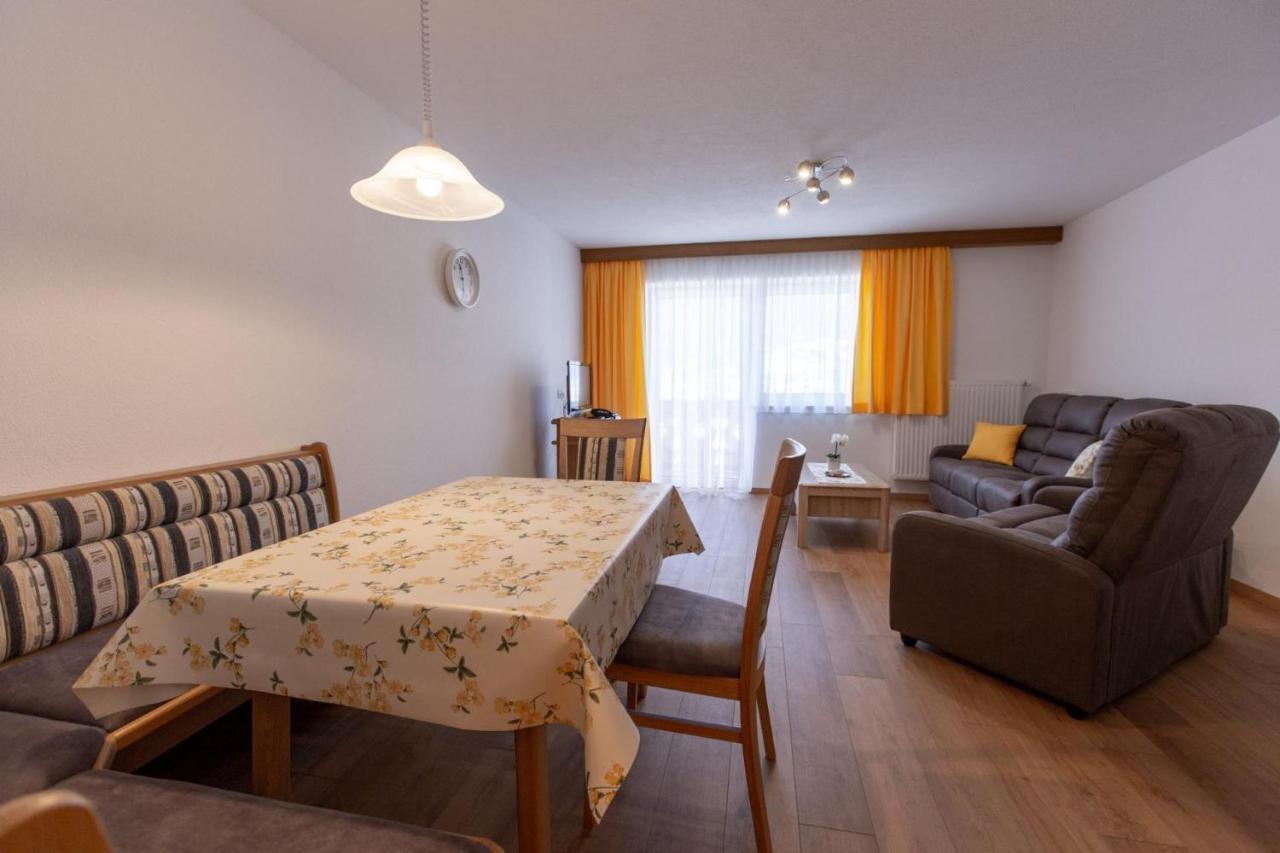 Gaestehaus Alpenstern Ehrwald Bagian luar foto